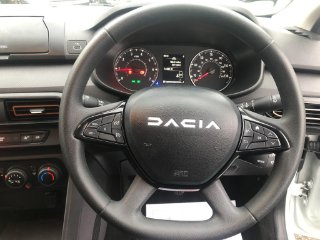 /photos/11879/e78b5bfb-73f7-4d66-8c24-15e30092c3fc_i320x240.jpg